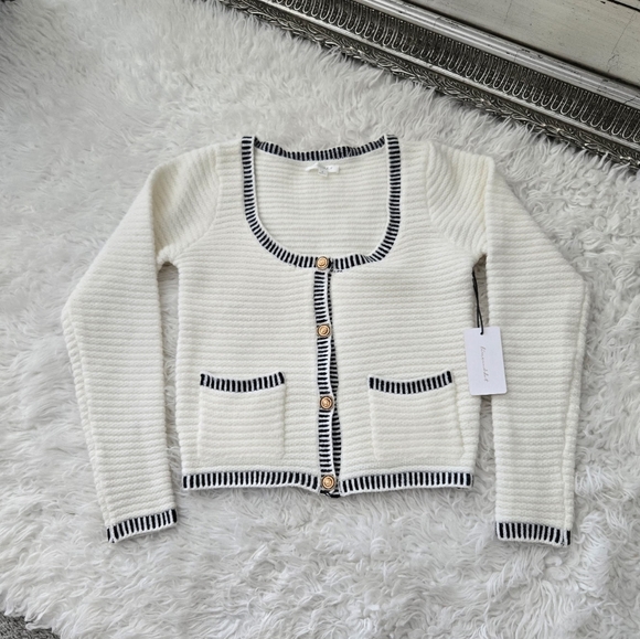 Line & Dot Button Front Knit Sweater. Ivory Black. Size Small. New. - Picture 1 of 7